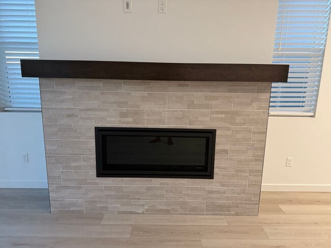 Building Photo - Modern Townhouse for Rent in Desirable Star - 3 Bedroom and 2.5 Bathroom