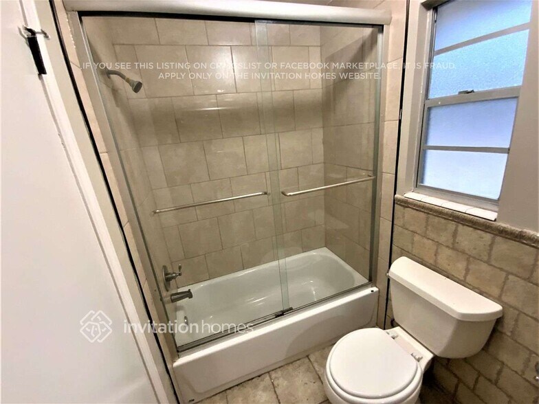 Building Photo - 117 Ridgefield Ct