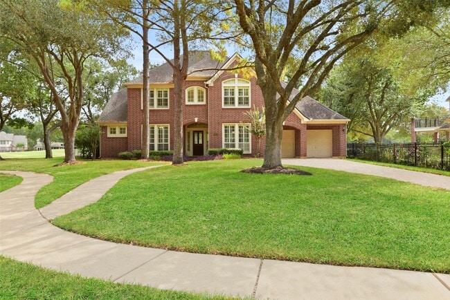 Building Photo - 1915 Lytham Ln