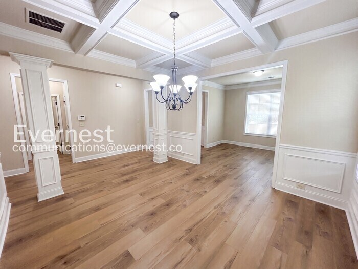 Building Photo - 2096 Stoney Chase Dr