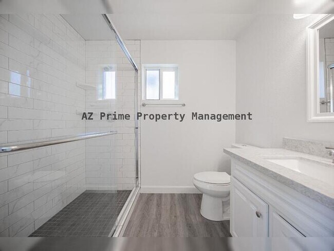 Building Photo - 2646 E Willetta St