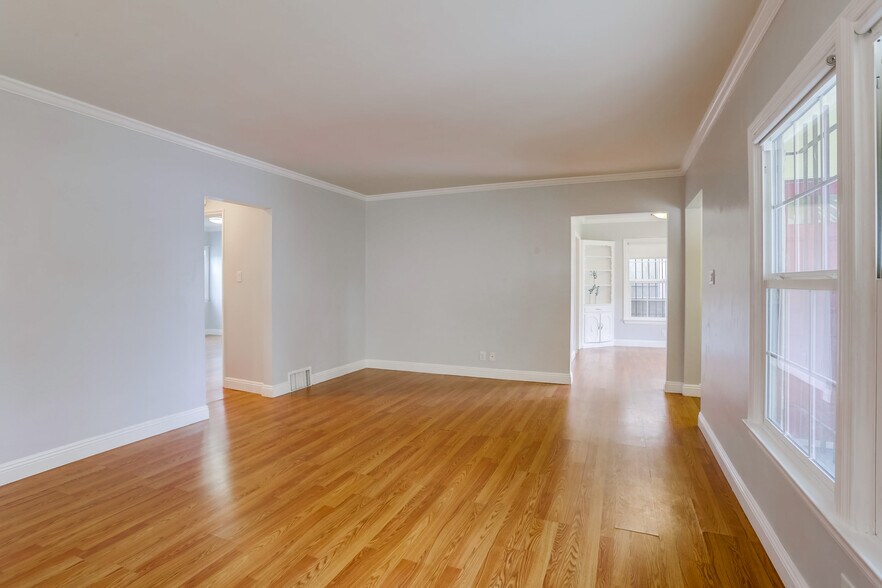 Building Photo - 1416 S Spaulding Ave