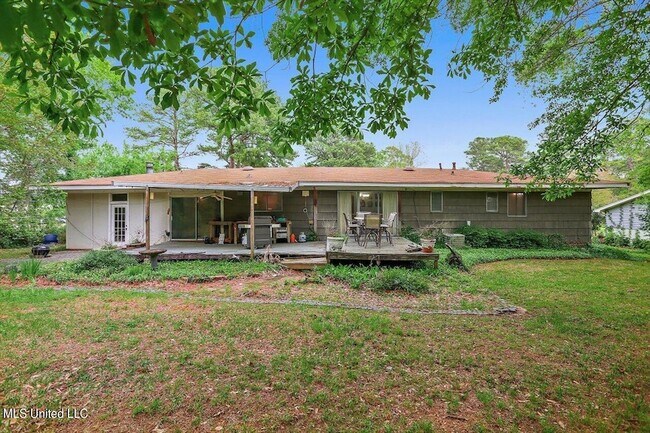 Building Photo - 1315 Kimwood Dr