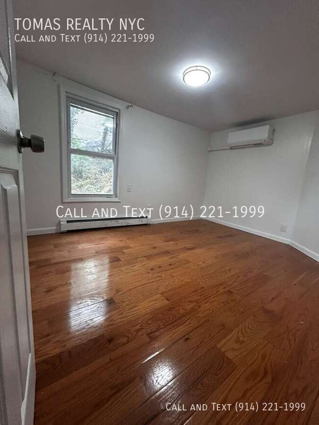 Building Photo - 92 Orchard St