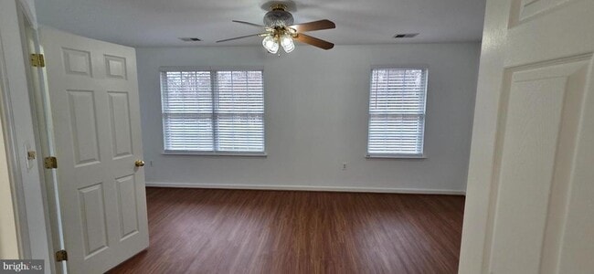 Building Photo - 20544 Blue Heron Terrace