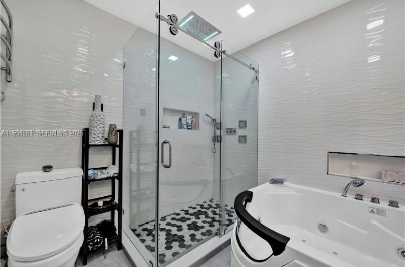 Building Photo - 13721 SW 119th Ave