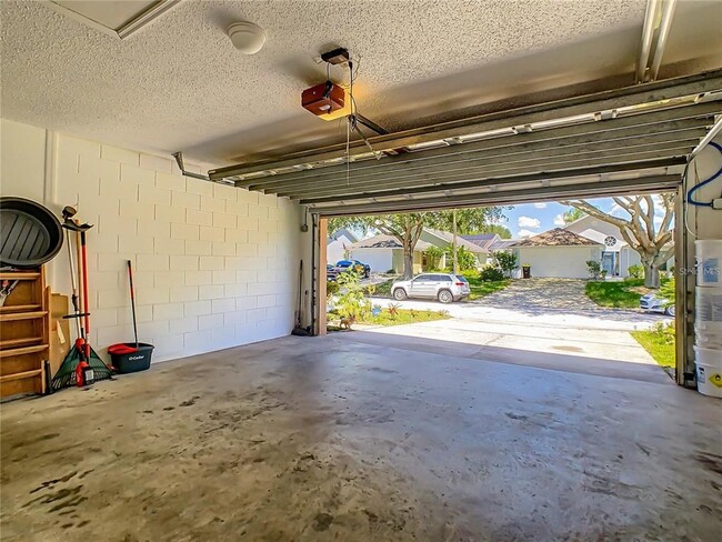 Building Photo - 527 Durango Loop St