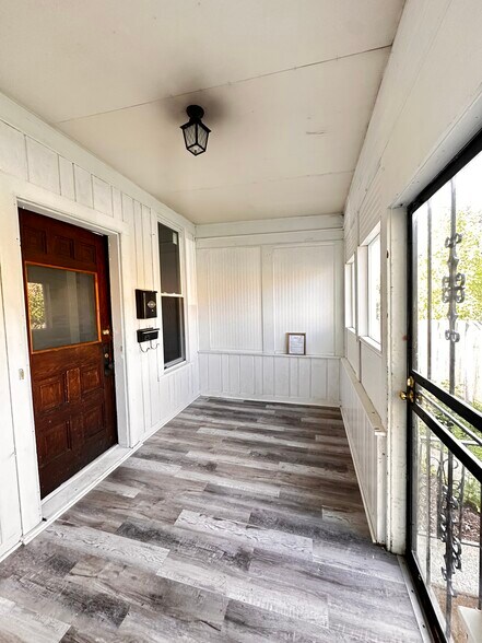 Building Photo - 3308 Stevens Ave