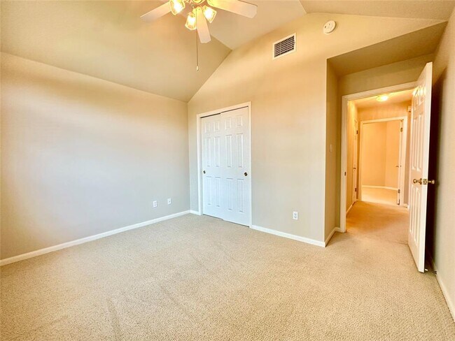 Building Photo - 1501 Santolina Ct