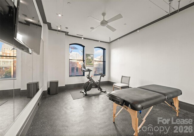 Building Photo - 229 N Church St