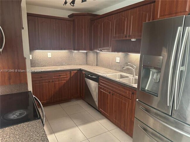 Building Photo - 29523 SW 144th Ct