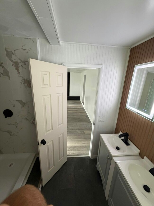 Building Photo - 5013 Silica Dr