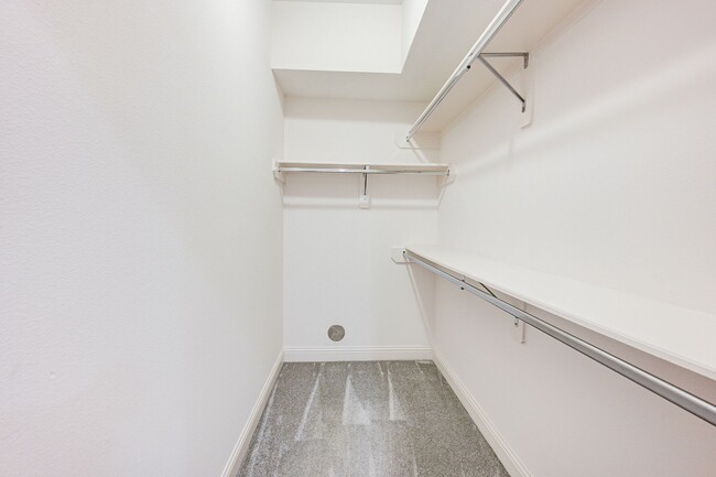 Building Photo - Sawyer Heights Luxury Living