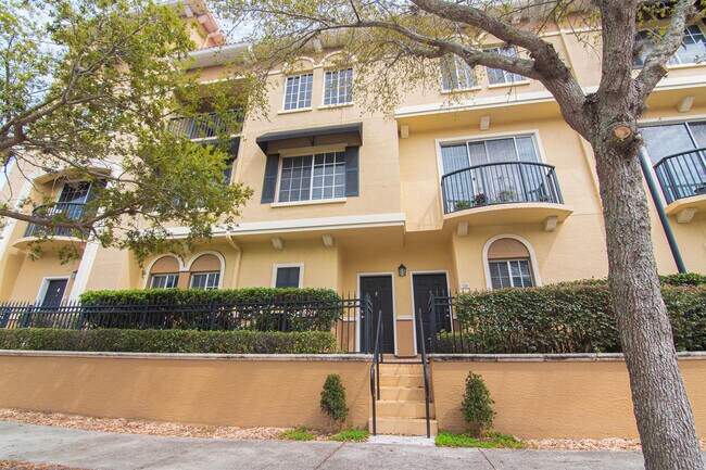 Building Photo - 126 S Obrien St
