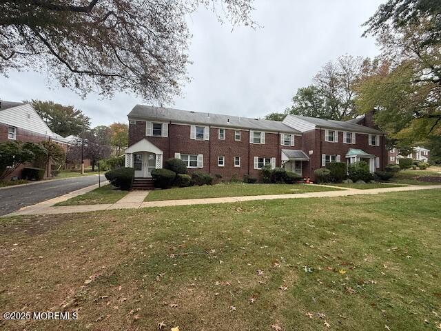 Building Photo - 82 Manor Dr