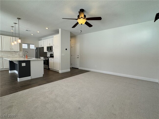 Building Photo - 2385 Quintet Ave