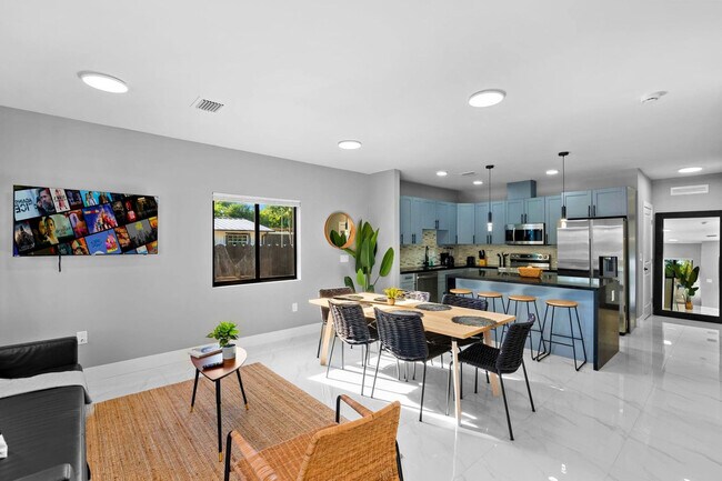 Building Photo - 1540 NW 46th St