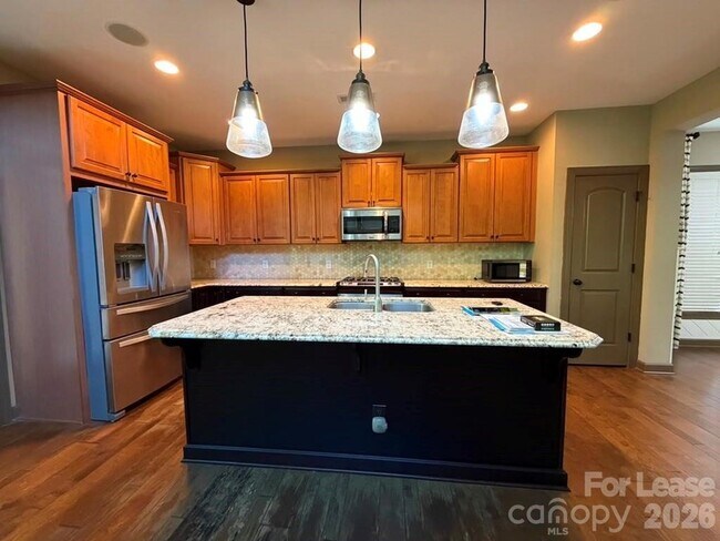Building Photo - 15124 Sapphire Hill Ln