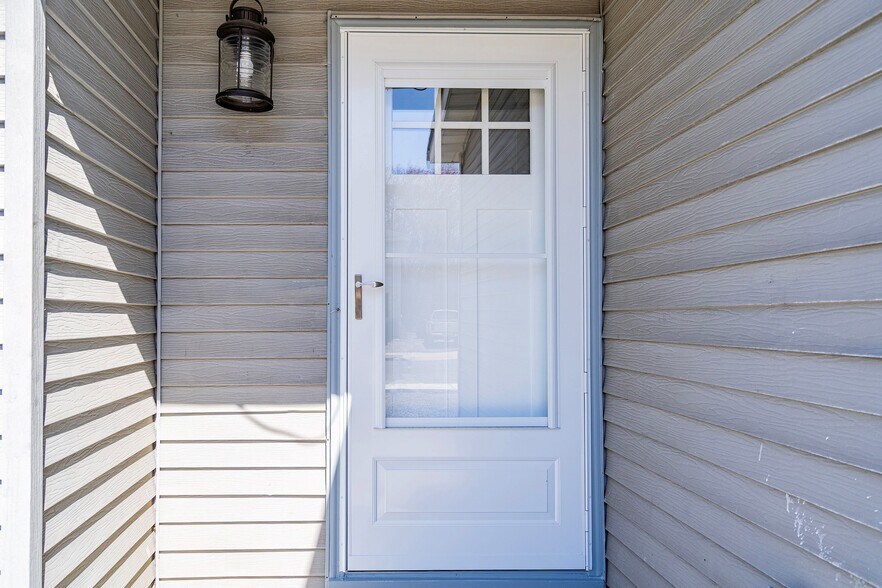 Building Photo - 4A Emerald Dr