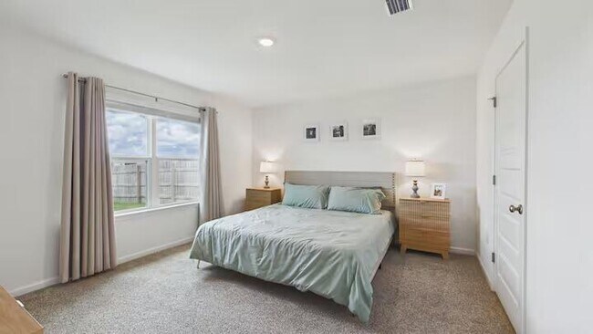 Building Photo - 235 Gray Owl Dr