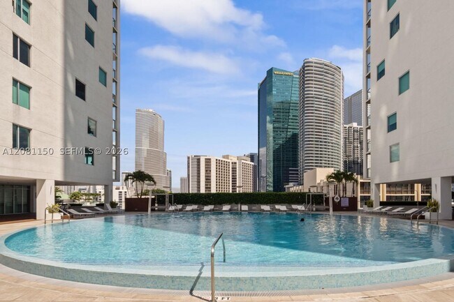 Building Photo - 500 Brickell Ave