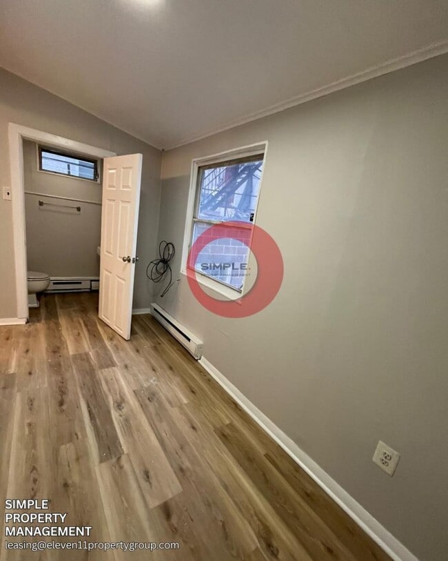 Building Photo - 343 Chestnut St