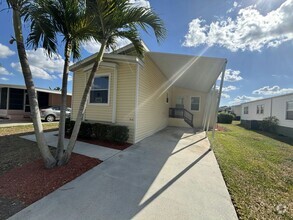 Building Photo - 6414 Colonial Dr
