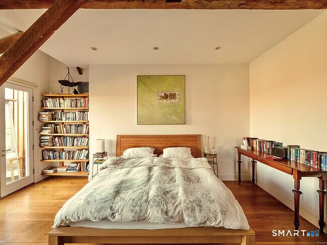 Building Photo - 187 Old Mt Tom Rd