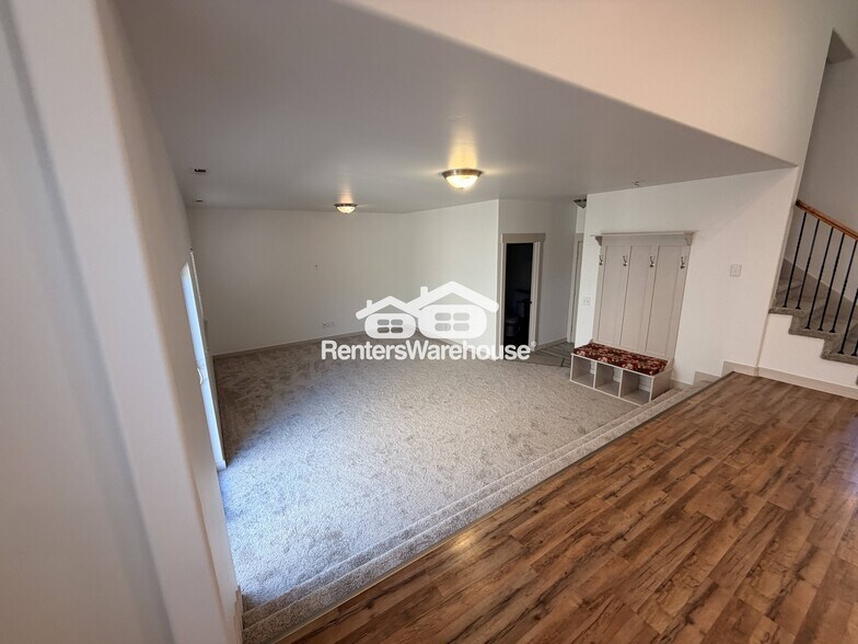 Building Photo - 7559 Levi Ln