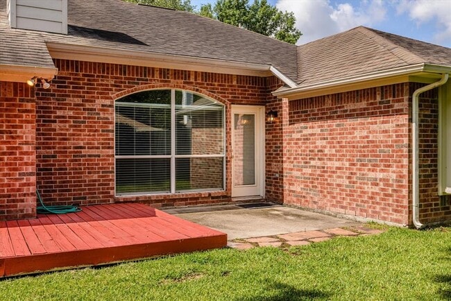 Building Photo - 10222 Squirehill Ct