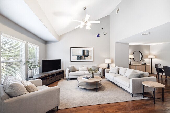 Building Photo - 1138 W 25th St