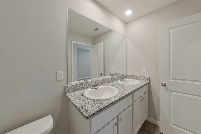 Building Photo - 8624 SW 44th Ct