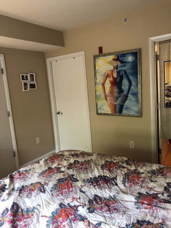 Building Photo - 350 G St SW