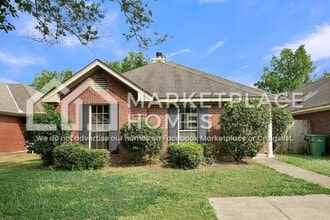 Building Photo - 8513 English Oak Loop