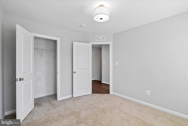 Building Photo - 8182 Broad Pl