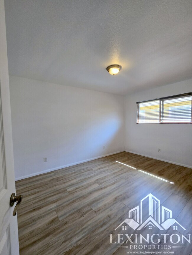 Building Photo - Fantastic, 2bd/1ba, Condo Home available in The Villaggio community, near Madison Ave. and Americ...