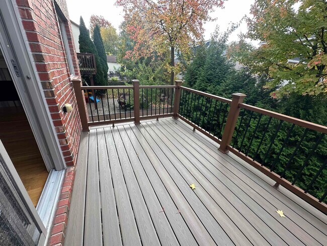 Building Photo - 436 Lawton Ave