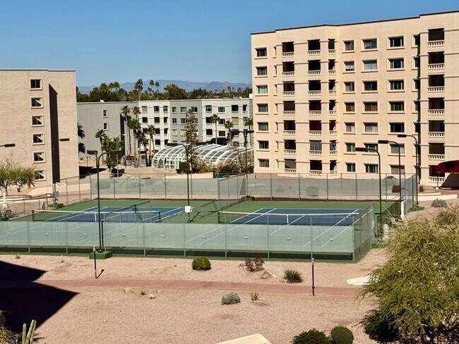 Building Photo - Amazing 2 Bedroom/2 Bath Condo!  Top Level Corner Unit with Spectacular Amenities!