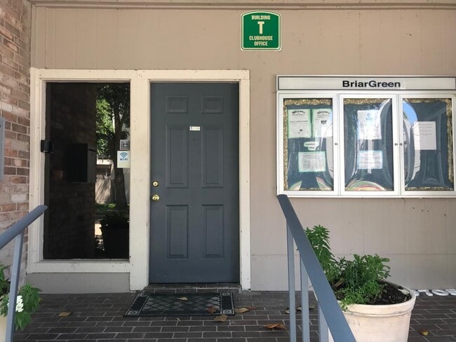 Building Photo - 7950 N Stadium Dr