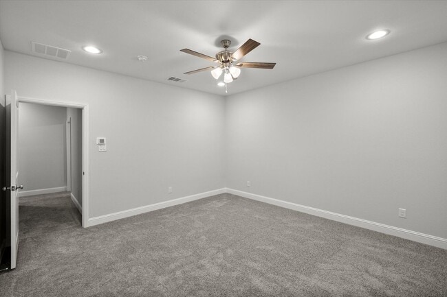 Building Photo - Brand New Luxury Townhouse in West Arlington
