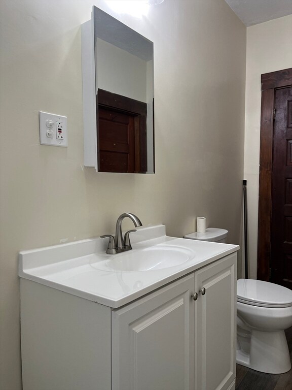 Building Photo - 209 Pilgrim Ave