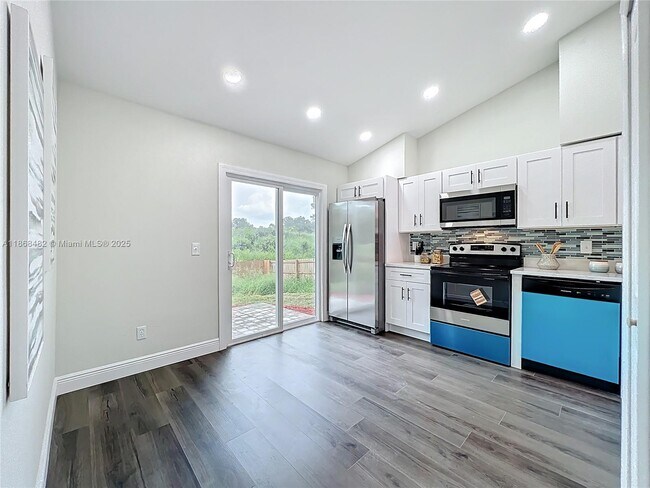 Building Photo - 2160 Churchill Downs Cir