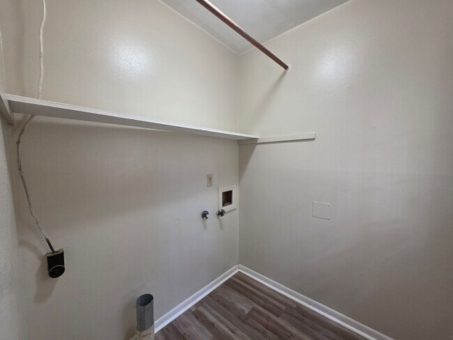 Building Photo - 6016 Sewell St