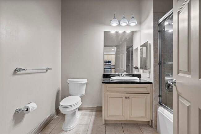 Building Photo - 7400 River Rd