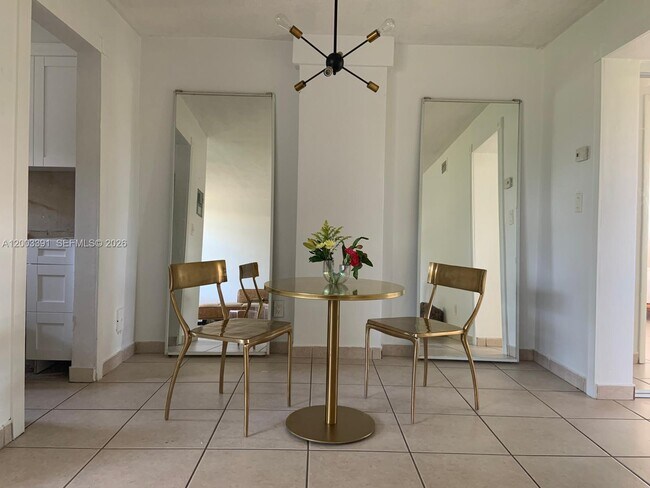 Building Photo - 360 Meridian Ave