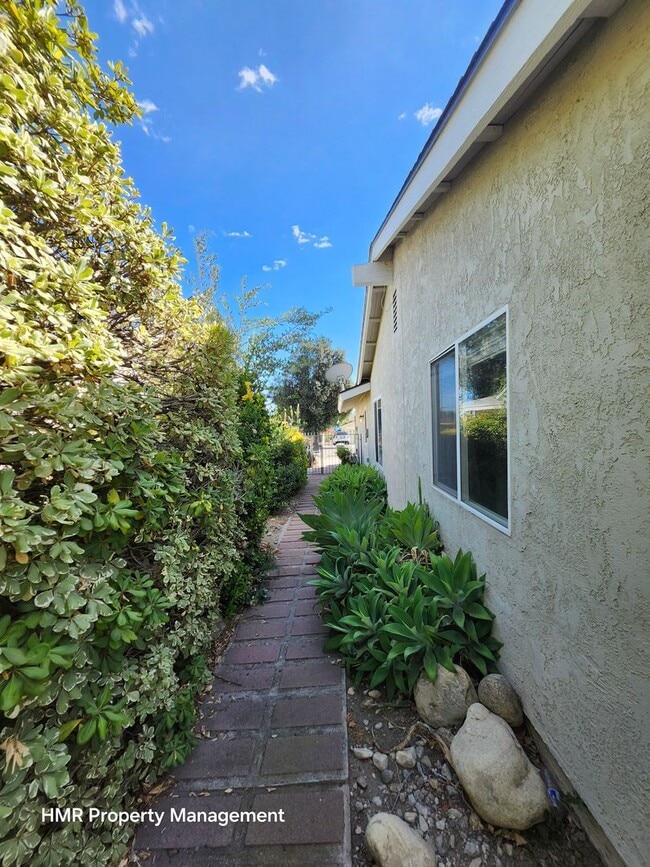 Building Photo - Great Place to Live in Rancho Cucamonga