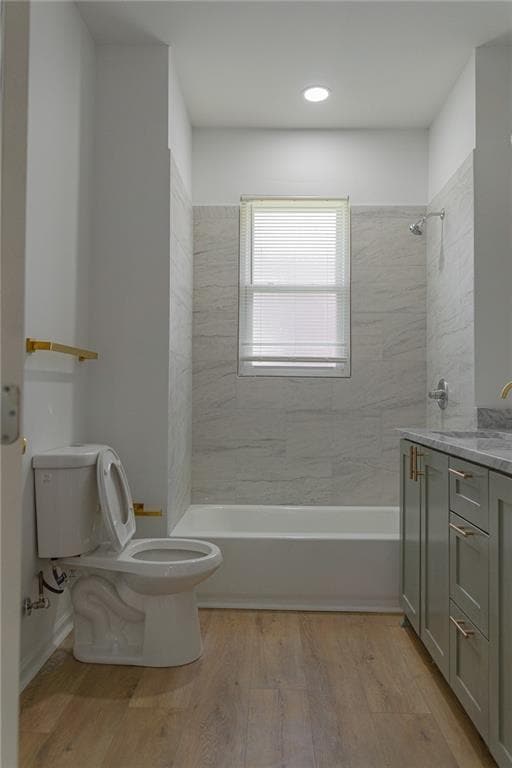 Building Photo - 817 Maple St