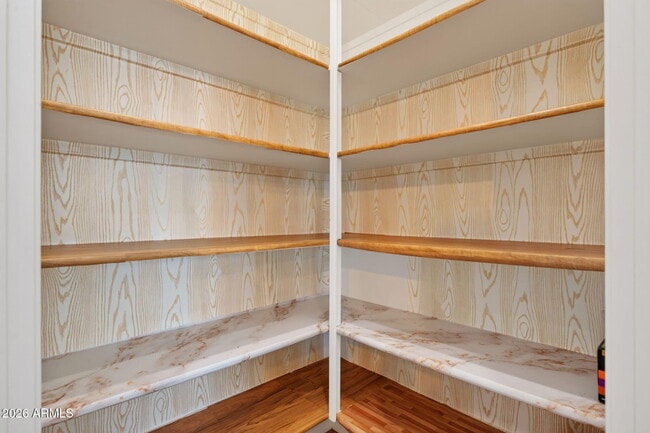 Building Photo - 203 E Birchwood Pl