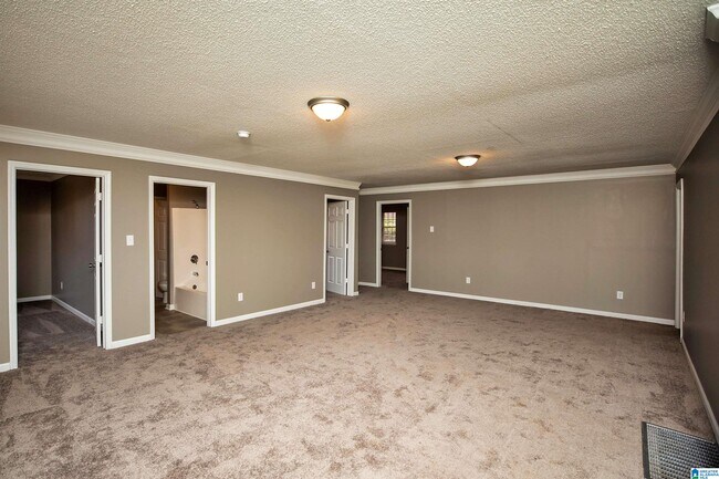 Building Photo - 8941 Glendale Dr