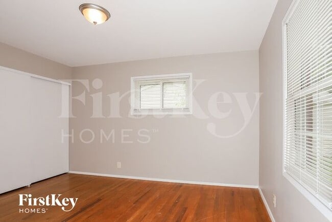 Building Photo - 12431 Sparrowwood Dr
